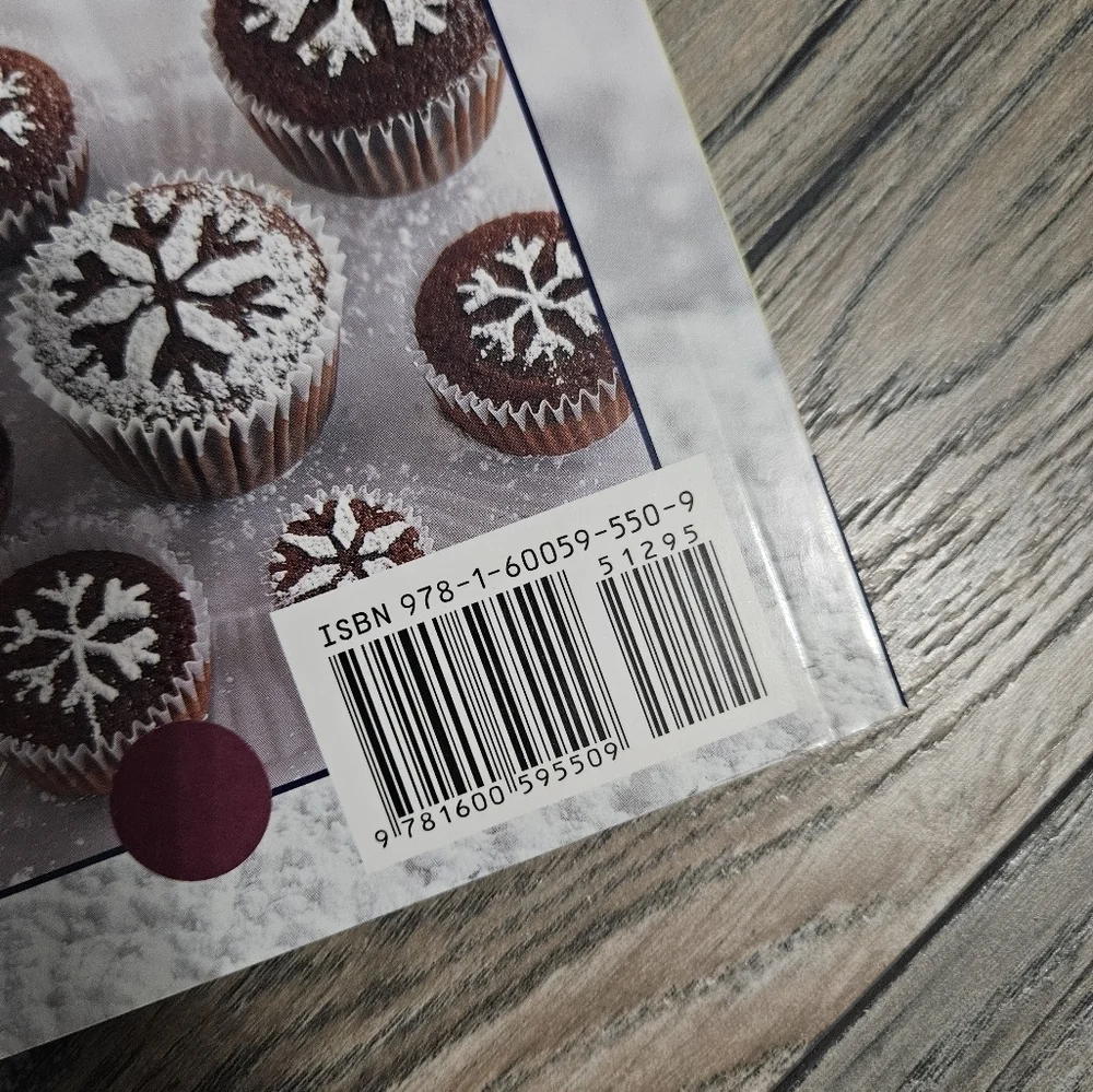 2 Cupcake Decorating Cookbooks